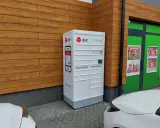 Automatyczna paczkomat DPD Pickup, idealny do nadawania i odbierania paczek w Czechach.
